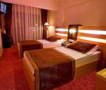 Ilayda Hotel 2*