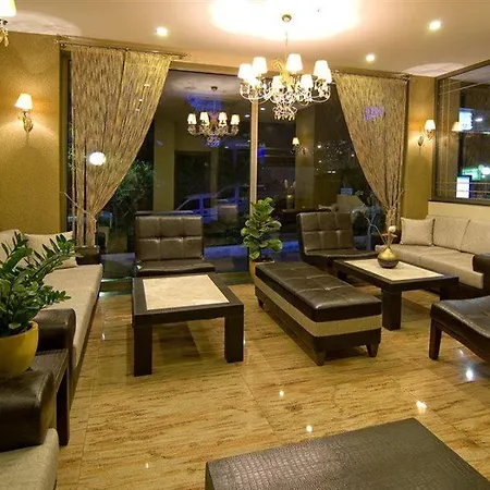 イライダ ホテル