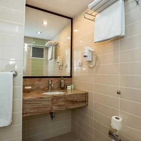 イライダ 2* クシャダス