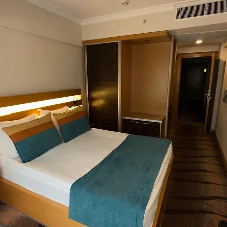 イライダ クシャダス