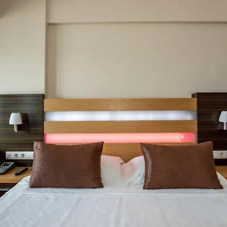 イライダ クシャダス