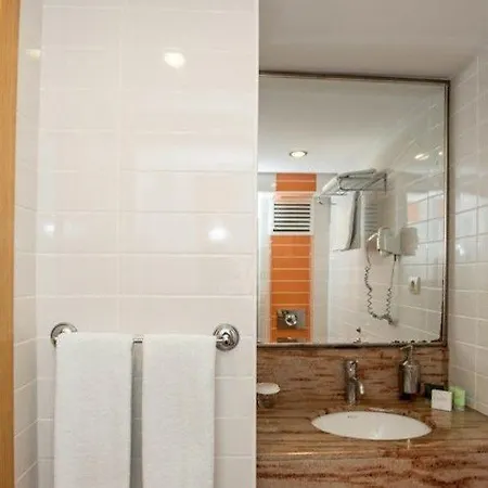 ホテル イライダ クシャダス