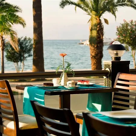 イライダ ホテル